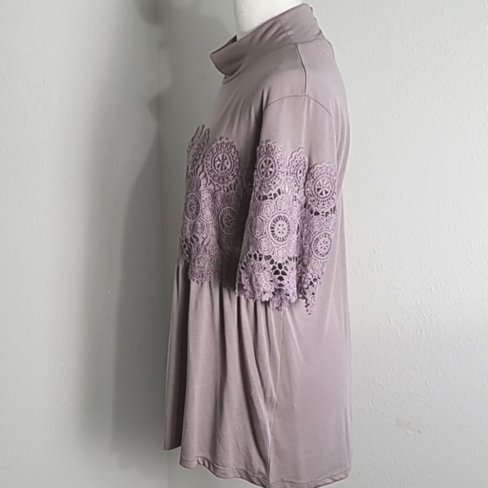 Shannon Ford NY Light Purple Loose Turtleneck Top, Purple Embroidery, Size Large - Picture 6 of 10